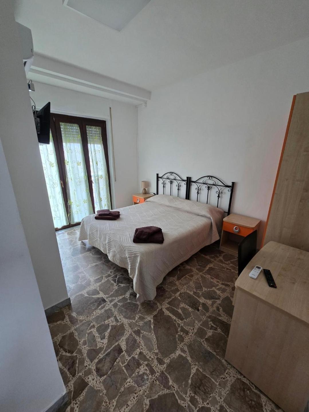 B&B Bella Vista Кротоне Екстериор снимка
